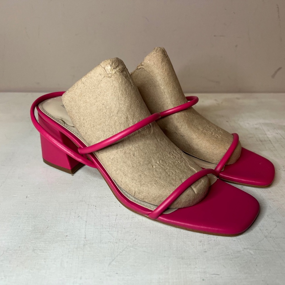 Marc Fisher Hot Bubblegum Pink Block Heel Open Toe Strappy Shoes Barbiecore